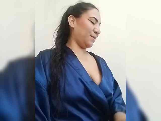 LuanaFranccesca webcam