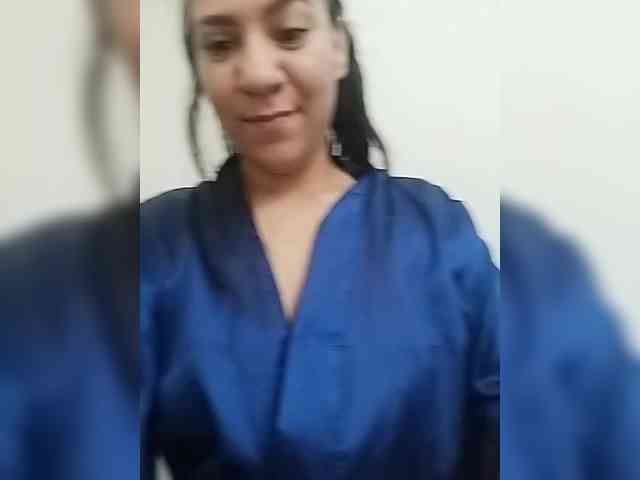 LuanaFranccesca webcam