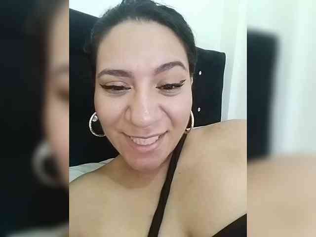 LuanaFranccesca webcam