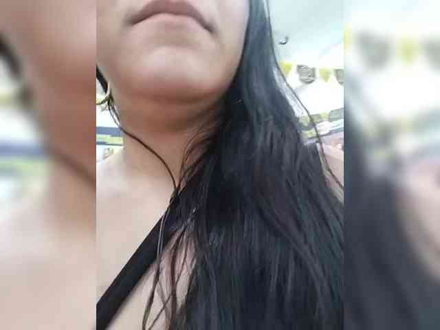 LuanaFranccesca webcam