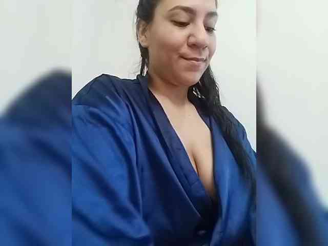LuanaFranccesca webcam