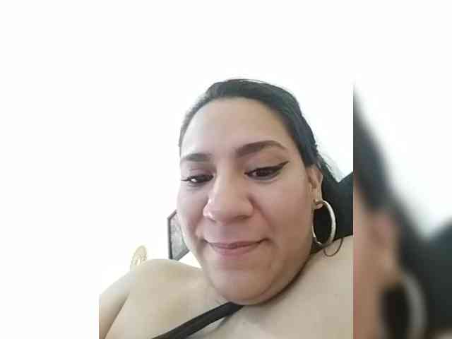 LuanaFranccesca webcam