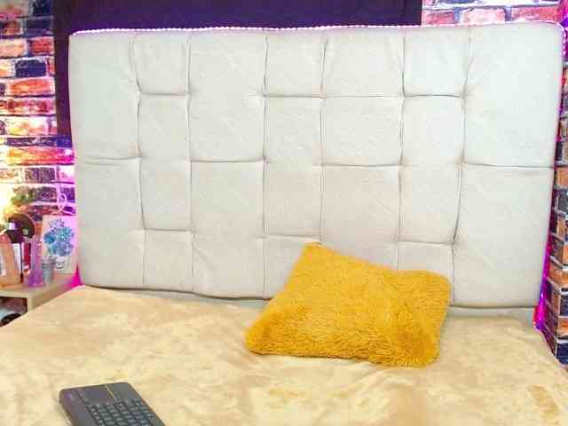 marilunabrown303av webcam
