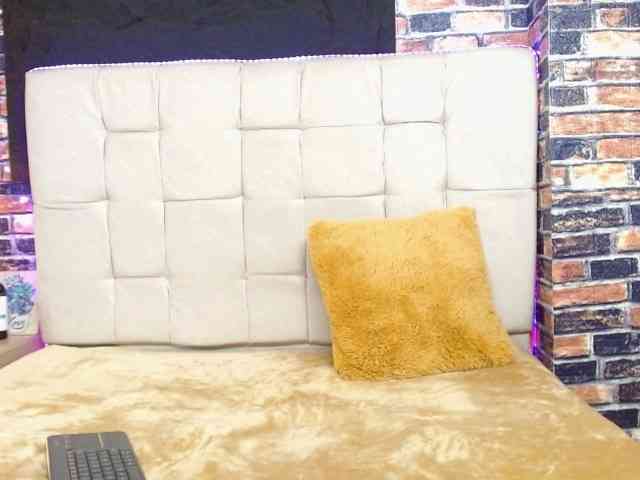 marilunabrown303av webcam