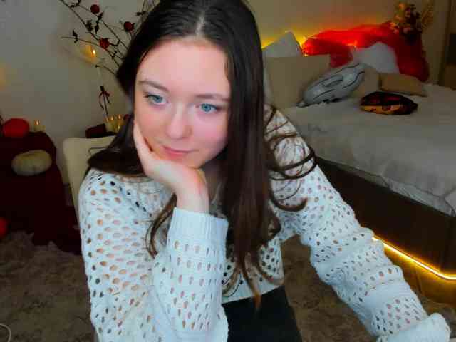 AlluringLookk webcam