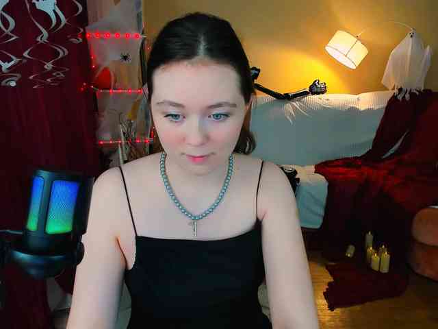 AlluringLookk webcam