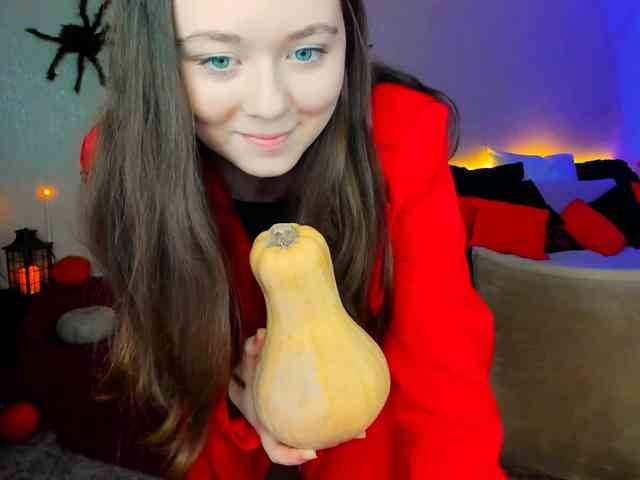 AlluringLookk webcam