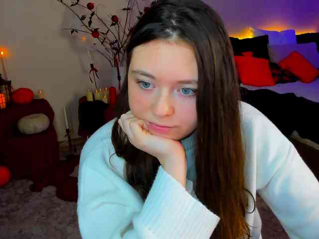 AlluringLookk webcam
