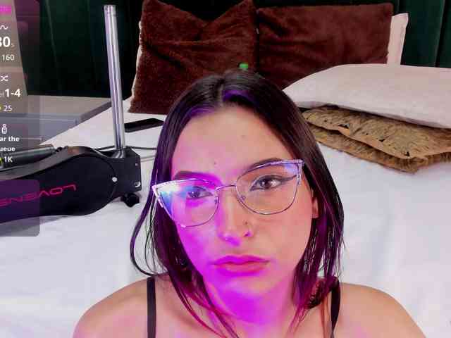 annie-clarkson webcam