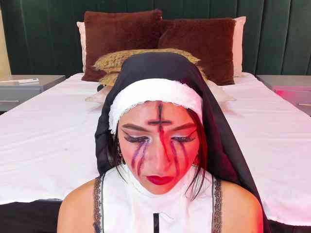 annie-clarkson webcam