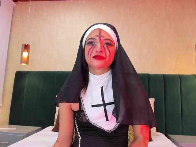 annie-clarkson webcam