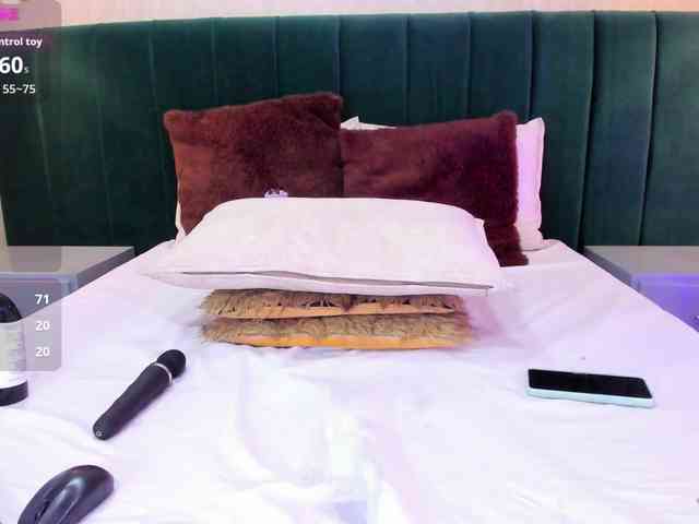 annie-clarkson webcam