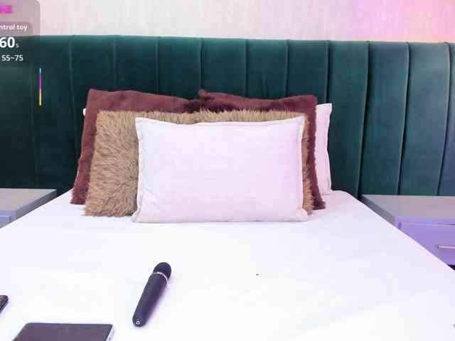 annie-clarkson webcam