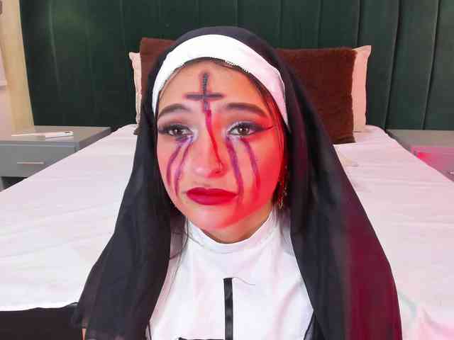 annie-clarkson webcam