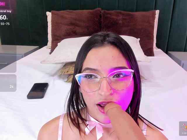 annie-clarkson webcam
