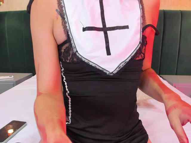 annie-clarkson webcam