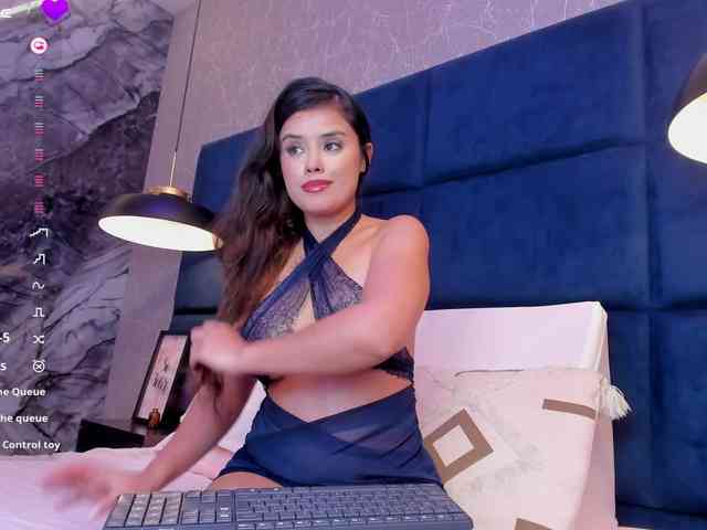 LindaSelena webcam