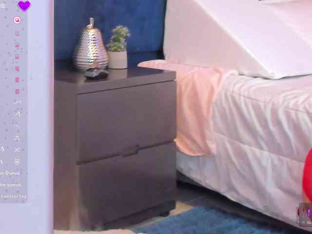 LindaSelena webcam