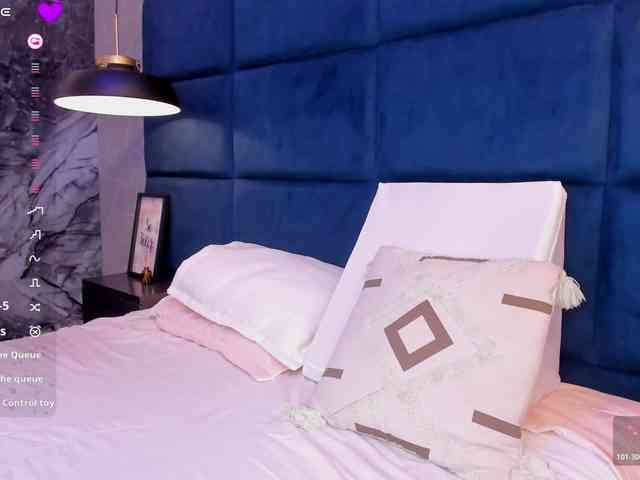 LindaSelena webcam