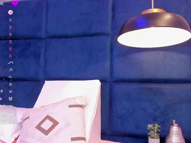 LindaSelena webcam
