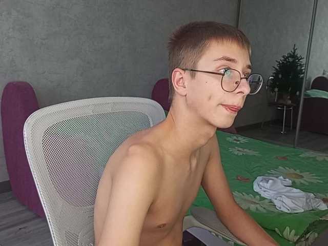 Gratis Live Sexcam mit Kot-Ochkarik Kot-Ochkarik