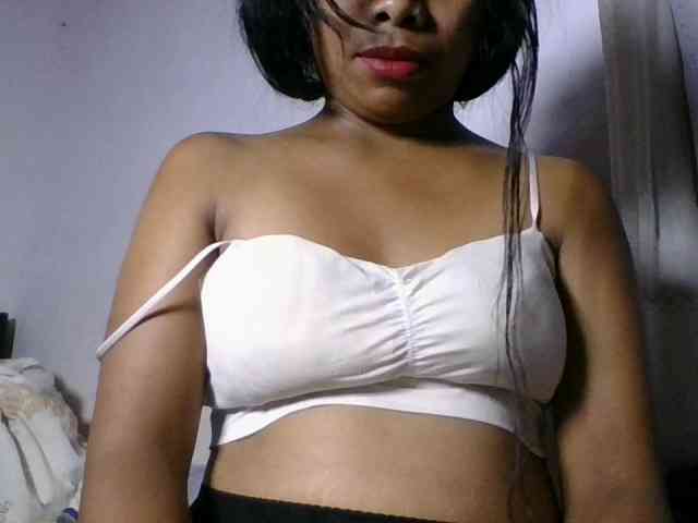 Taniah webcam