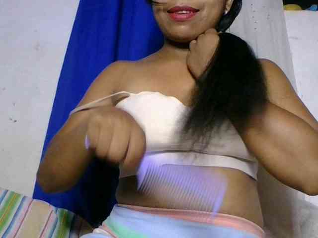 Taniah webcam