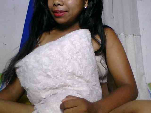 Taniah webcam