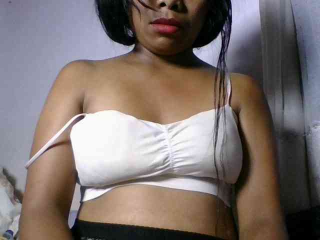 Taniah webcam