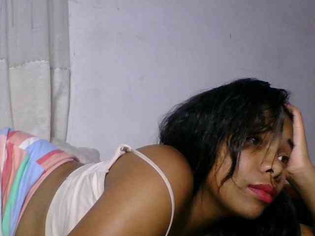 Taniah webcam
