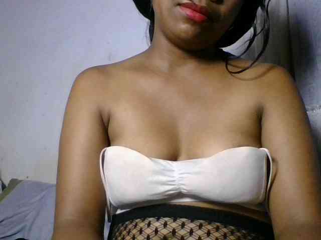 Taniah webcam
