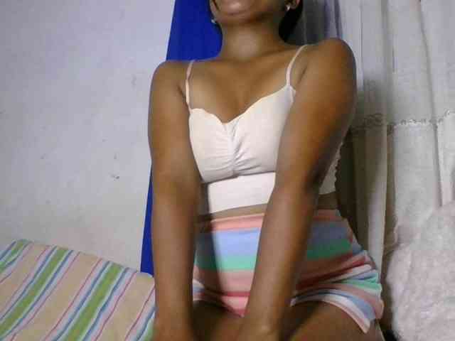 Taniah webcam