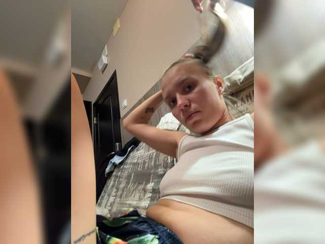 Yulia151 webcam