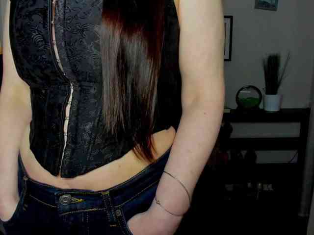 velvetJasmine webcam
