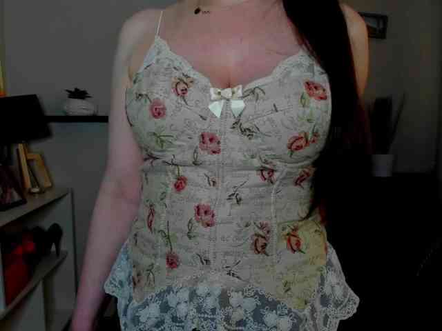 velvetJasmine webcam