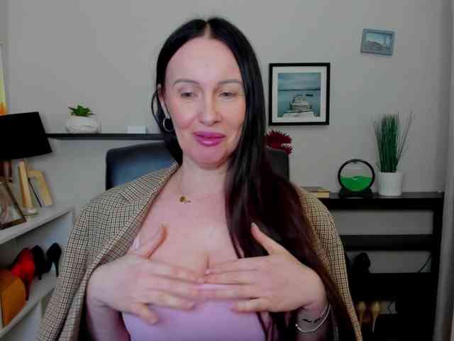 velvetJasmine webcam