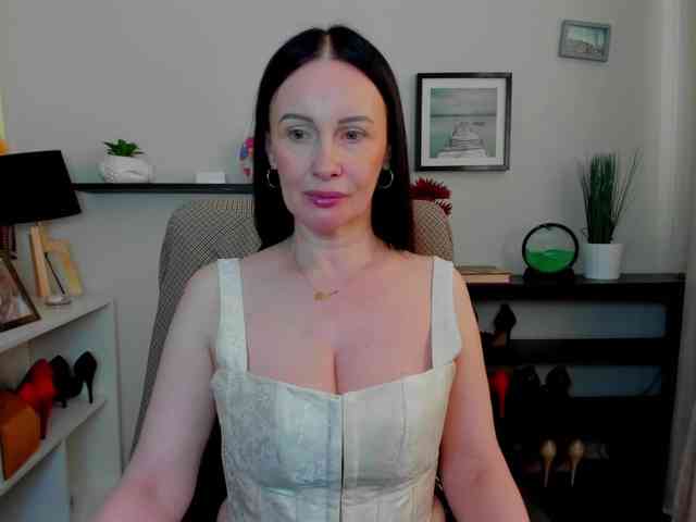 velvetJasmine webcam