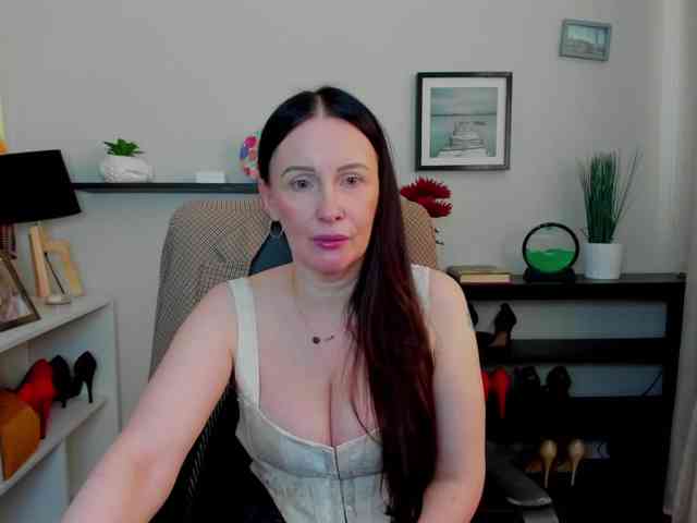 velvetJasmine webcam