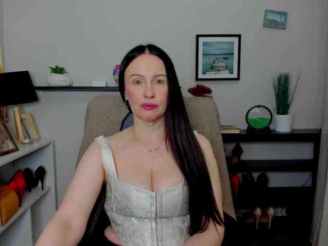 velvetJasmine webcam