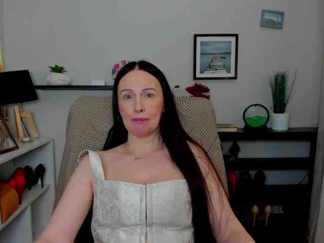 velvetJasmine webcam