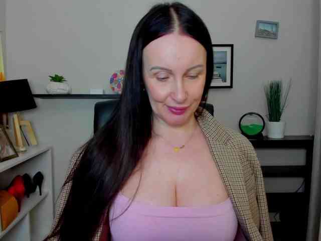 velvetJasmine webcam