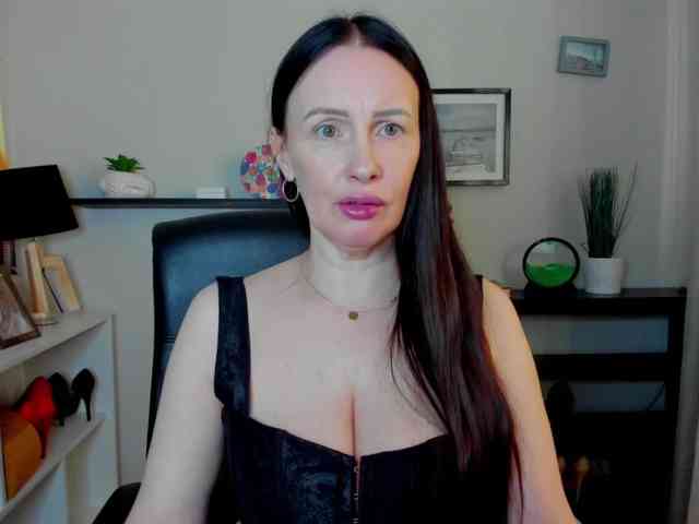 velvetJasmine webcam