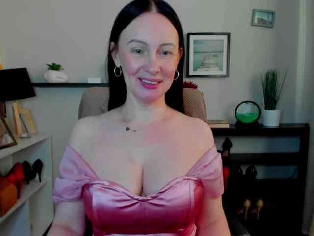 velvetJasmine webcam