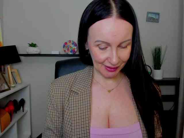 velvetJasmine webcam
