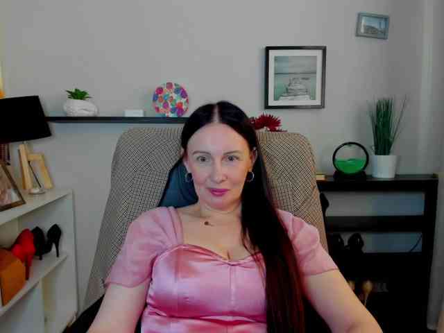 velvetJasmine webcam