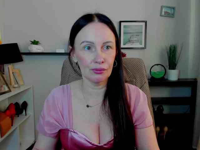 velvetJasmine webcam