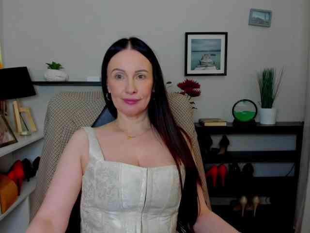 velvetJasmine webcam