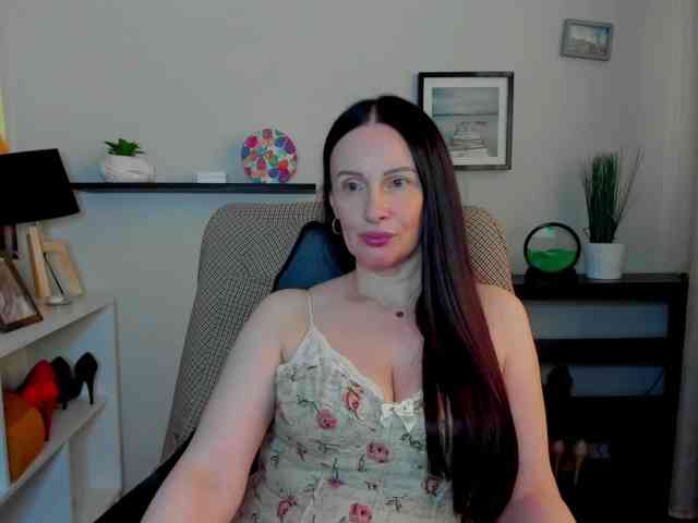 velvetJasmine webcam