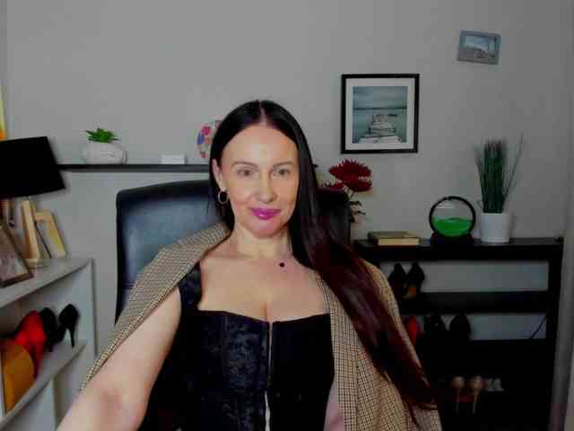 velvetJasmine webcam