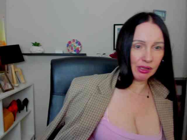 velvetJasmine webcam